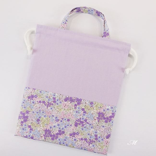 入園入学グッズオーダー手作り幼稚園保育園用の女の子用小花柄 パープル巾着袋M持ち手付き